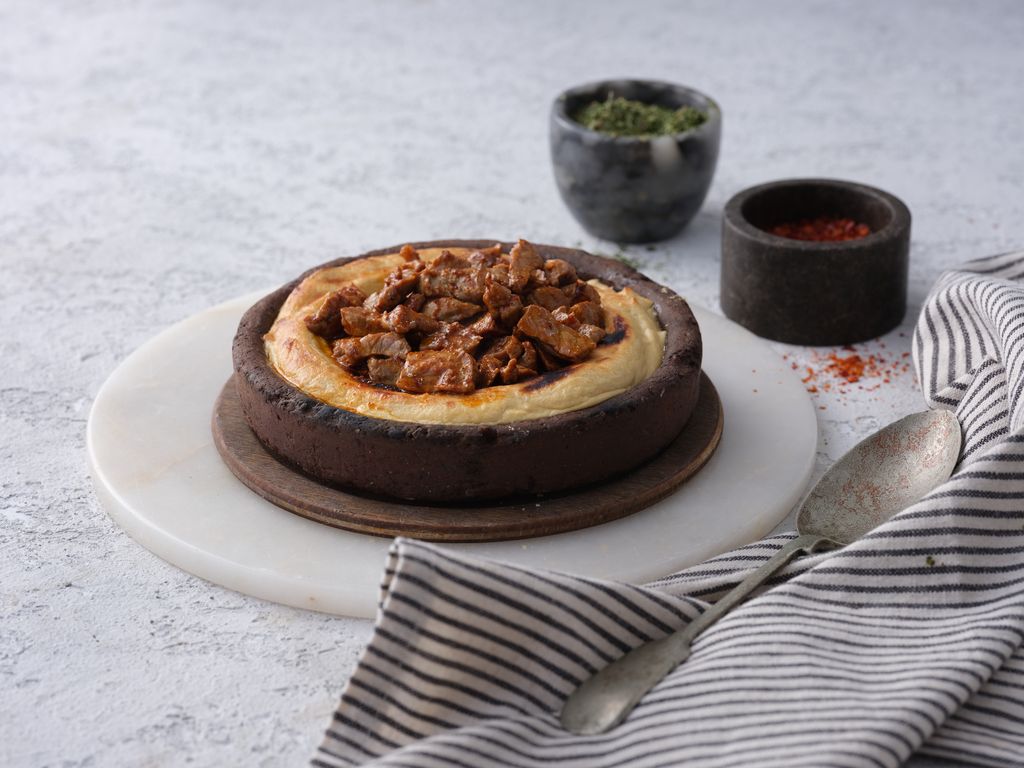 Güveçte Etli Humus